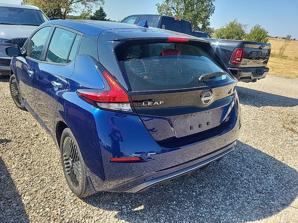 Used 2024 Nissan Leaf SV Plus FWD image 3