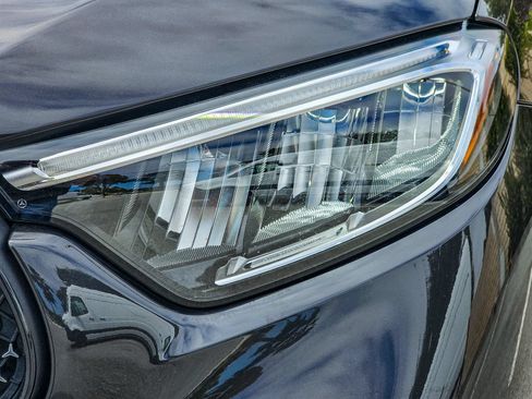 Certified 2023 Mercedes-Benz GLC 300 4MATIC image 4