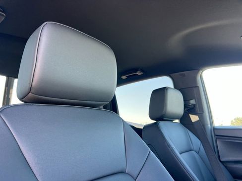 New 2025 Chevrolet Colorado Trail Boss AWD/4WD image 15