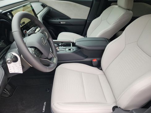 New 2026 Lexus TX 350 AWD image 5