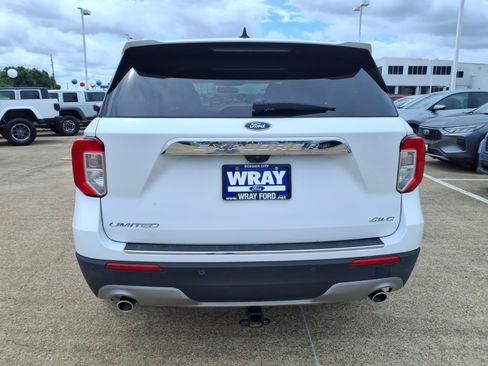 Used 2021 Ford Explorer Limited w/ Equipment Group 301A AWD/4WD image 3