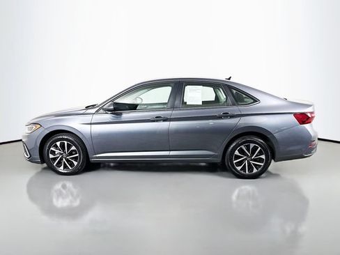 Certified 2025 Volkswagen Jetta S FWD image 4