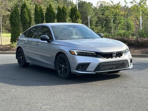 Used 2023 Honda Civic Sport image 2