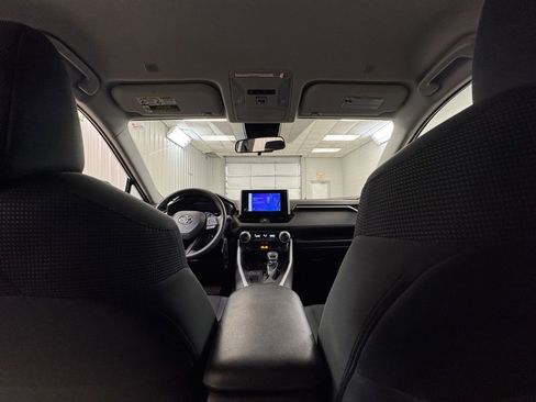 Used 2023 Toyota RAV4 LE image 18