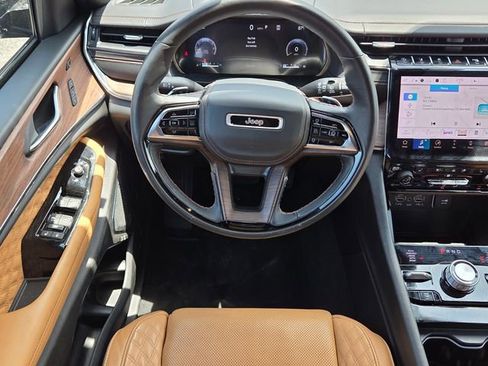 Certified 2024 Jeep Grand Cherokee L Summit AWD/4WD image 7