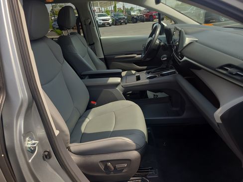 Certified 2023 Toyota Sienna XLE AWD/4WD image 17