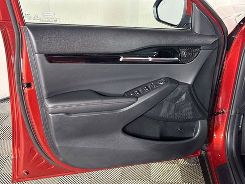 Certified 2025 Kia Seltos S AWD/4WD image 11