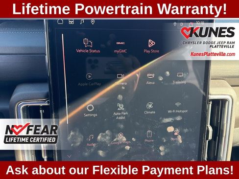 Used 2025 GMC Yukon XL Denali AWD/4WD image 30