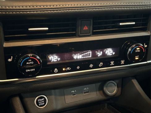 Certified 2023 Nissan Rogue SV w/ SV Premium B Package image 33