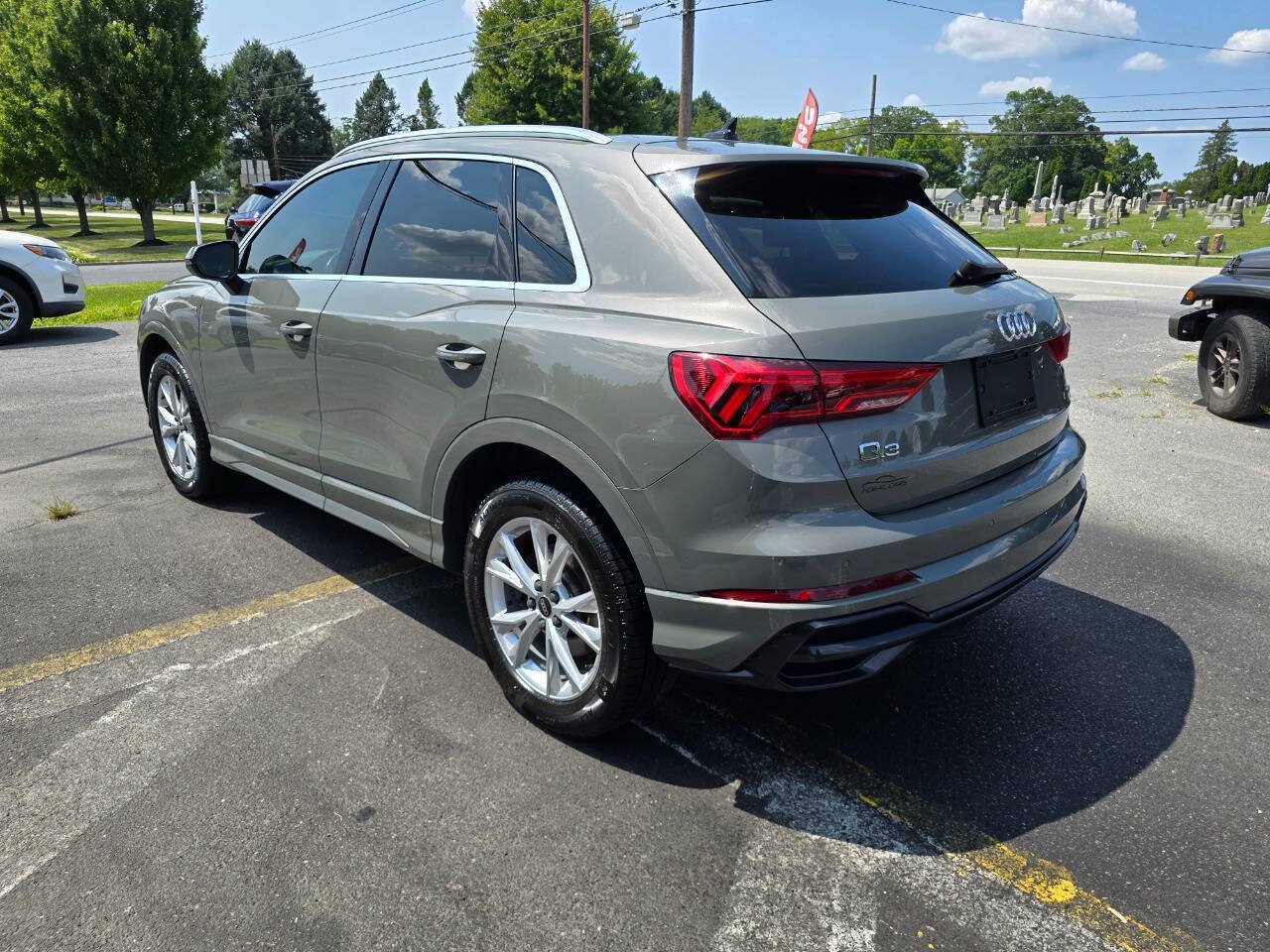 Used 2021 Audi Q3 2.0T Premium Plus w/ Premium Plus Package AWD/4WD image 5