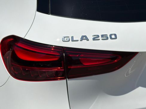 New 2026 Mercedes-Benz GLA 250 image 25