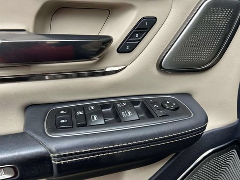 Used 2019 RAM 1500 Limited AWD/4WD image 11