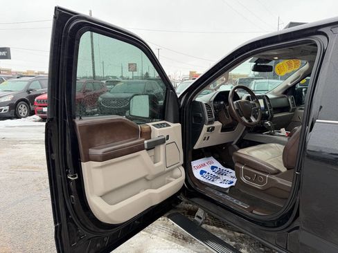 Used 2020 Ford F150 Limited image 11