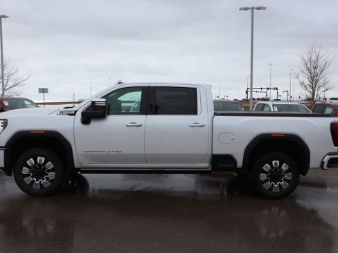 Certified 2024 GMC Sierra 2500 Denali w/ Denali Reserve Package image 4