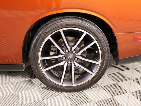 Used 2022 Dodge Challenger R/T w/ Plus Package image 19