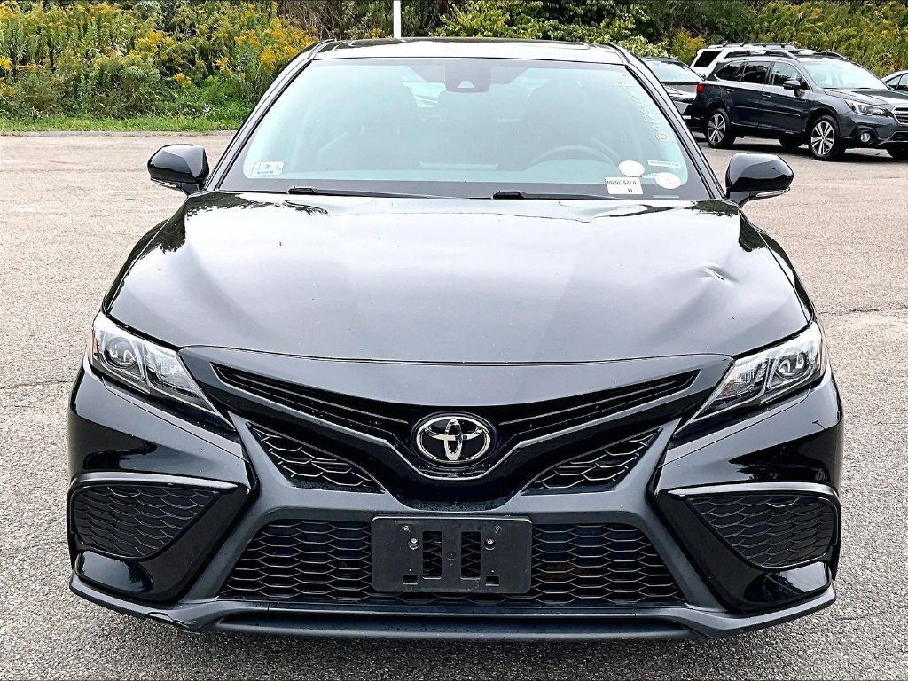 Certified 2022 Toyota Camry SE w/ Cold Weather Package AWD/4WD image 2
