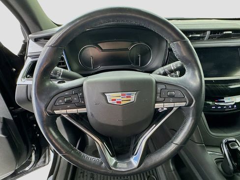 Used 2020 Cadillac XT6 Premium Luxury w/ LPO, Floor Liner Package image 11