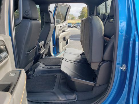 Used 2022 GMC Sierra 1500 AT4 w/ AT4 Premium Package image 35