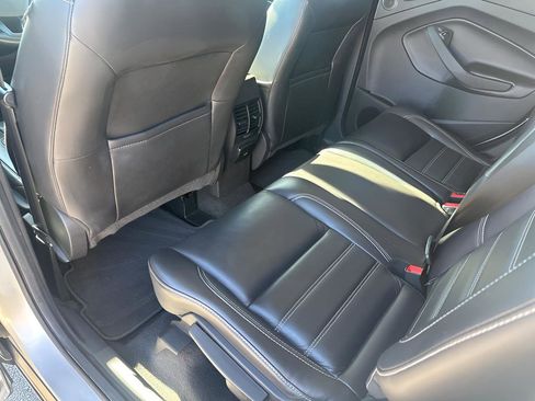 Used 2017 Ford Escape Titanium image 19