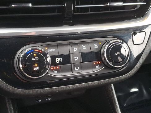 Certified 2024 Buick Envista Sport Touring w/ Convenience I Package image 15