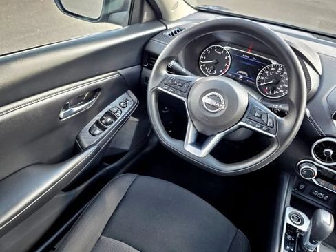 Used 2024 Nissan Sentra SV FWD image 18