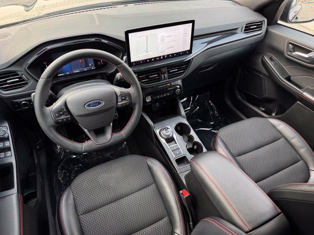Certified 2023 Ford Escape ST-Line w/ Tech Pack #1 AWD/4WD image 10