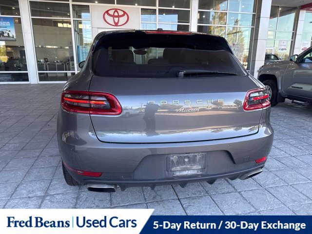 Used 2018 Porsche Macan AWD/4WD image 11