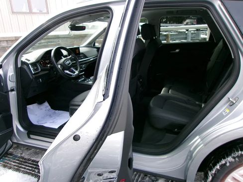 Used 2020 Audi Q5 2.0T Premium Plus AWD/4WD image 17