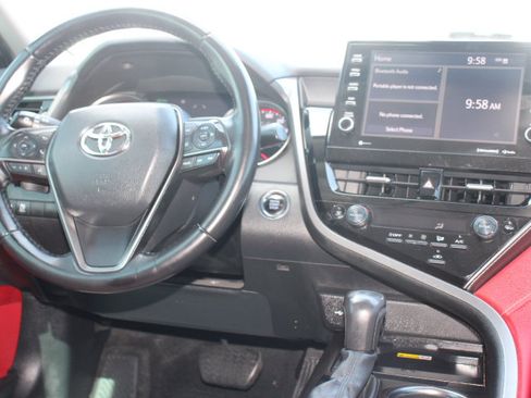 Used 2022 Toyota Camry XSE FWD image 23