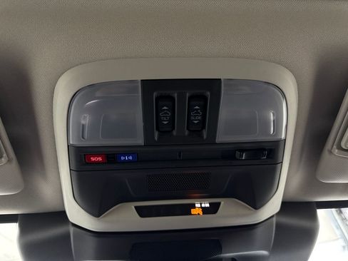 Certified 2025 Subaru Crosstrek 2.0i Premium image 22