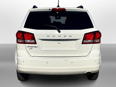 Used 2017 Dodge Journey SE w/ Flexible Seating Group image 4