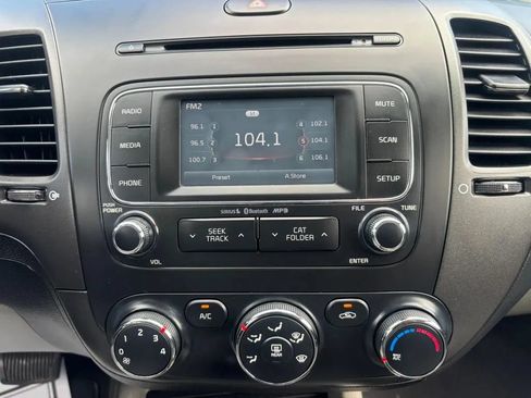 Used 2016 Kia Forte LX w/ LX Popular Plus Package FWD image 20