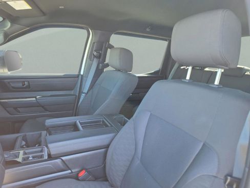 Used 2025 Toyota Tundra SR AWD/4WD image 19