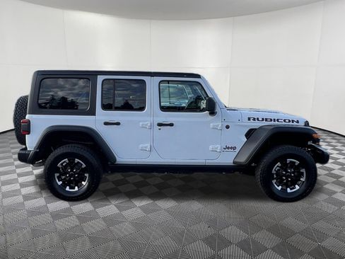 Used 2025 Jeep Wrangler Unlimited Rubicon AWD/4WD image 7