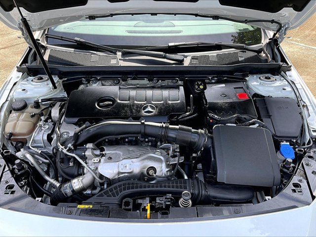 Used 2023 Mercedes-Benz CLA 250 image 11
