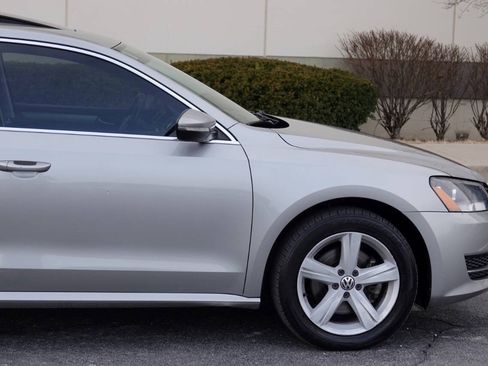 Used 2012 Volkswagen Passat TDI SE FWD image 25