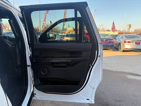 Used 2019 Ford Expedition Max Limited image 10