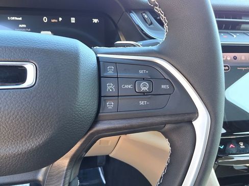 New 2026 Jeep Grand Cherokee Limited w/ Trailer Tow Package image 18