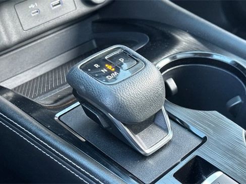 Used 2022 Nissan Rogue SL w/ SL Premium Package image 32