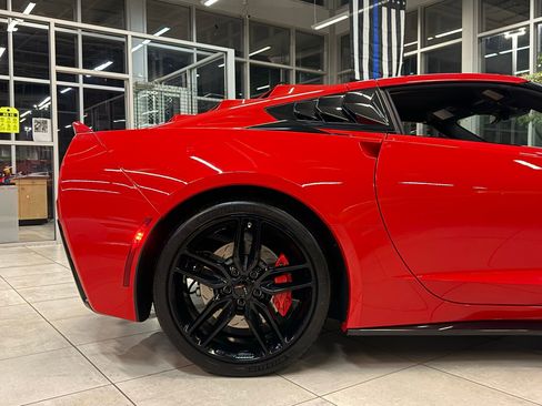 Used 2017 Chevrolet Corvette Stingray Z51 image 12