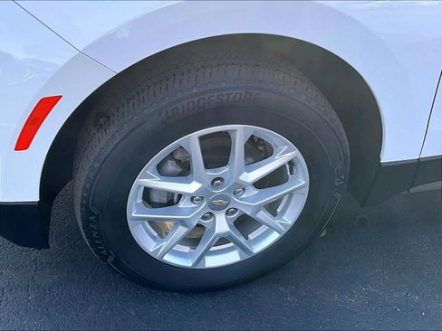 Used 2023 Chevrolet Equinox LT image 7