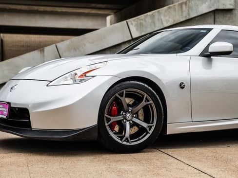 Used 2013 Nissan 370Z NISMO w/ Bose Pkg RWD image 38
