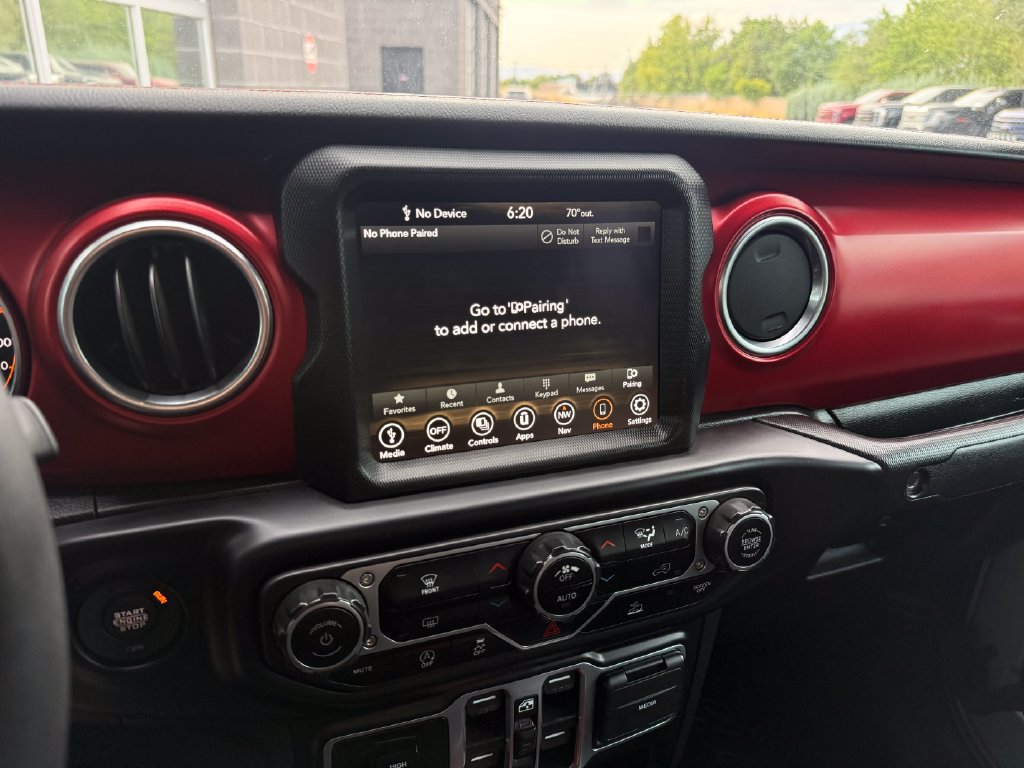 Used 2023 Jeep Gladiator Rubicon w/ Trailer Tow Package AWD/4WD image 26