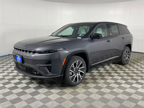 New 2025 Jeep Wagoneer S Limited image 1