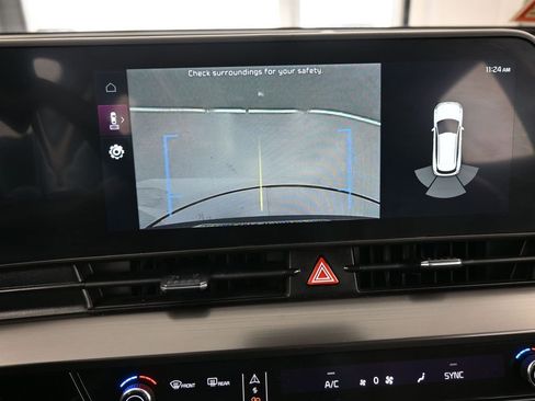 Used 2025 Kia Sportage EX image 21