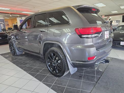 Used 2019 Jeep Grand Cherokee Altitude image 6