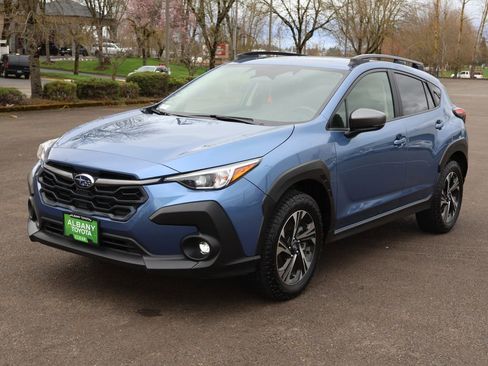 Used 2024 Subaru Crosstrek 2.0i Premium image 11
