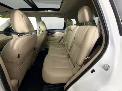 Used 2019 Nissan Rogue S image 25