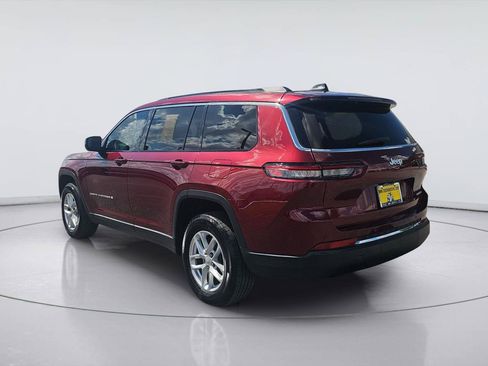 Used 2025 Jeep Grand Cherokee L Laredo RWD image 3