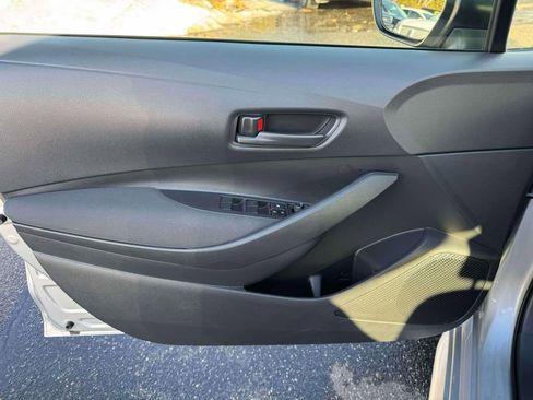 Used 2025 Toyota Corolla LE image 15